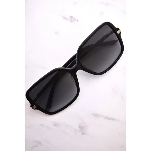 Authentic Gucci GG1448SA 001 Women's Sunglasses, Black/Grey Square Shape NEW - Picture 5 of 8